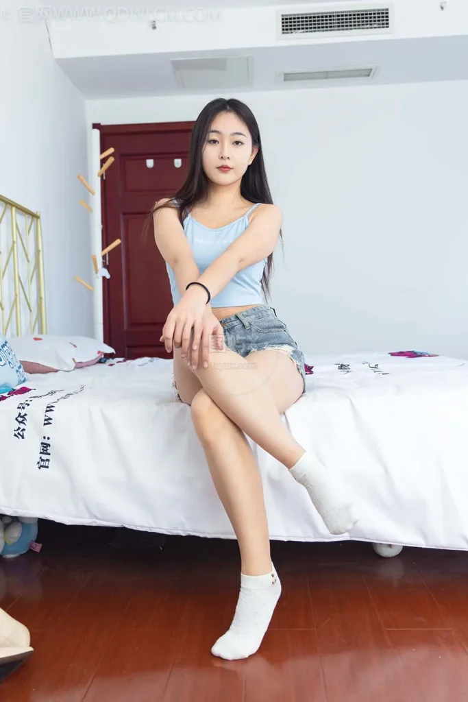 物恋传媒 NO.1442 美兔-蓝色天空 [178P-1V-3.8GB]-图屿X